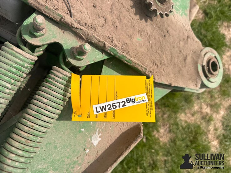 john-deere-ground-drive-planter-unit-image-16