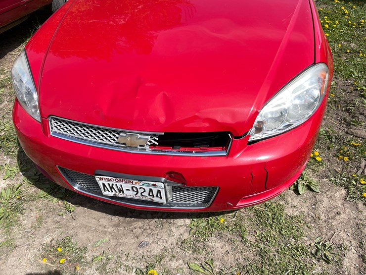 #2101-•-2013-chevy-impala-(has-wi-title)-image-11
