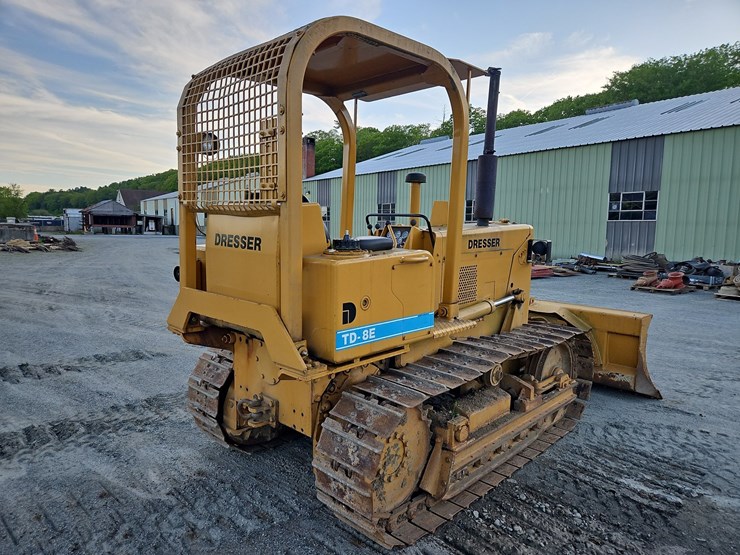 1985-dresser-td-8e-crawler-dozer-image-5