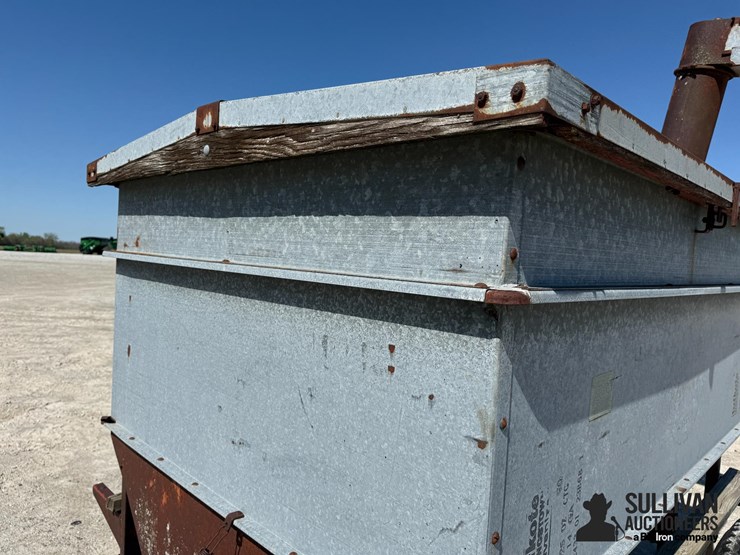 heider-feeder-wagon-image-13