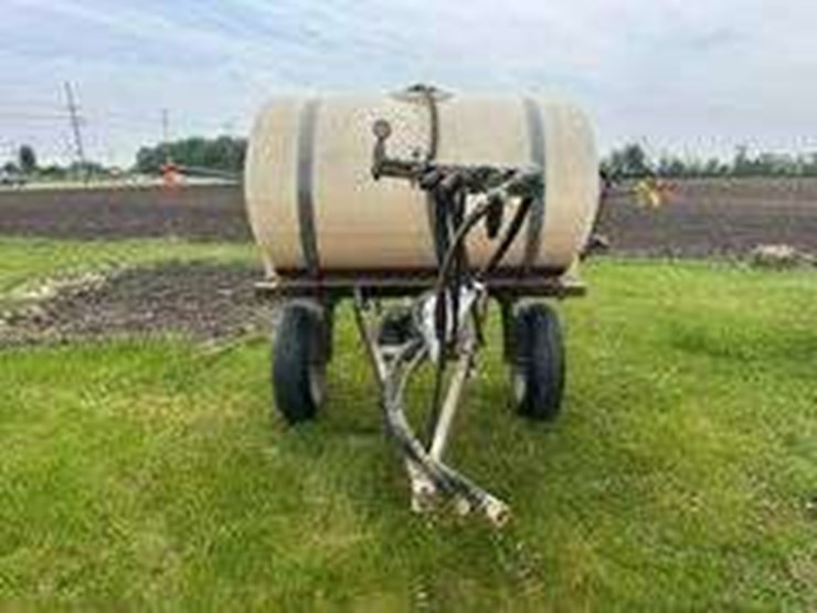 2-wheel-sprayer,-300-gal-tank,-27'-boom,-540-pto-pump-image-1