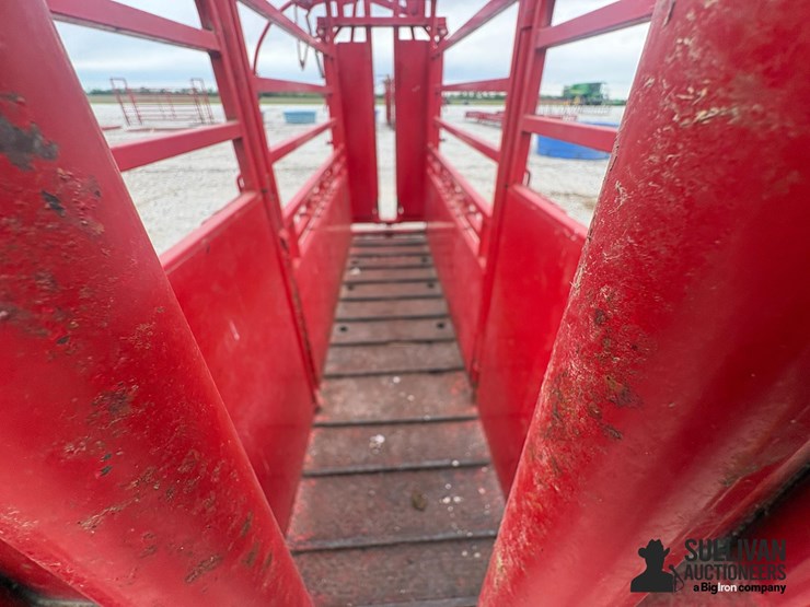 stronghold-cattle-chute-image-14