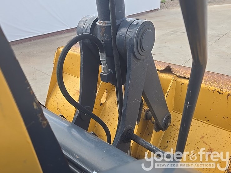 2020-deere-310sl-image-21