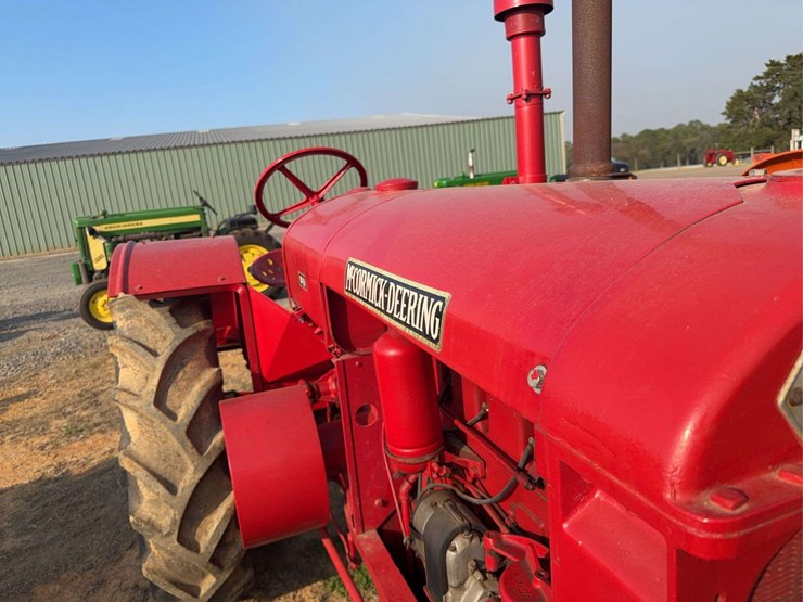 mccormick-deering-w-30-image-8