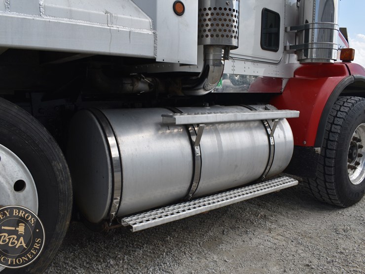 2007-kenworth-t800-image-22