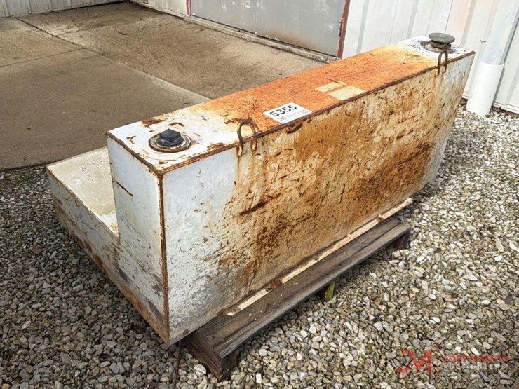 l-shaped-aux.-fuel-tank-image-3