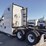2022-freightliner-cascadia-126-image-2