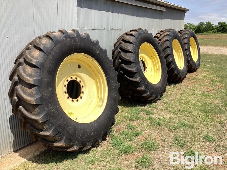 john-deere-4830-image-1