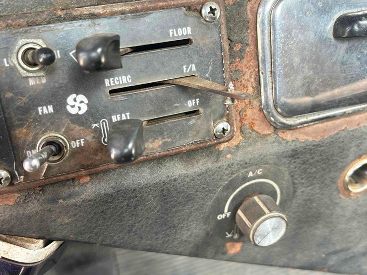 1987-peterbilt-359-image-53