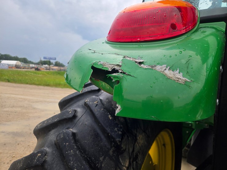 john-deere-6105d-image-87