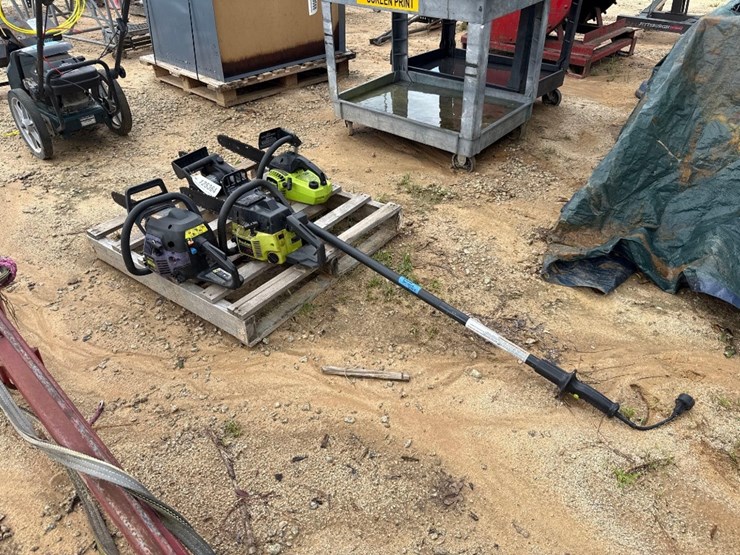 2252---(3)-chainsaws-&-(1)-pole-saw-image-2
