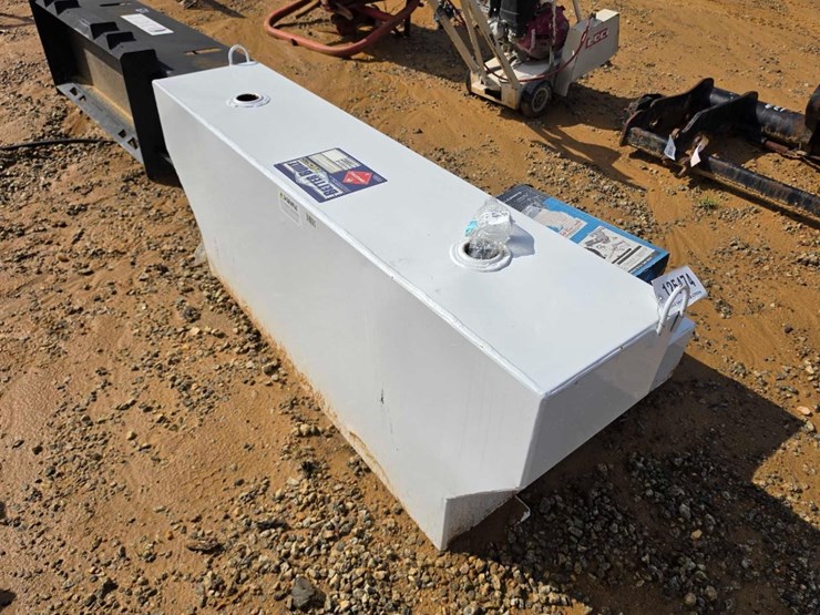 122---new-100-gal-better-built-fuel-tank-image-3