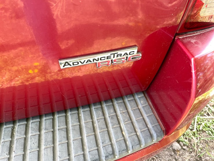 2005-ford-explorer-image-14