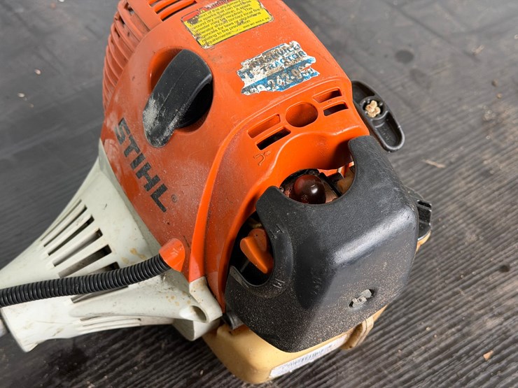 #6079-•-stihl-hl90k-1.5'-hedge-trimmer-image-4