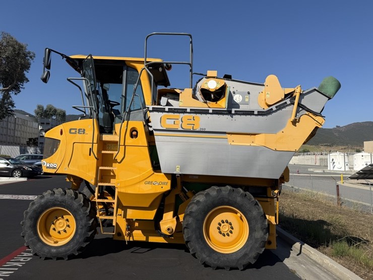 2016-gregoire-g8.260-double-bin-grape-harvester,-image-7