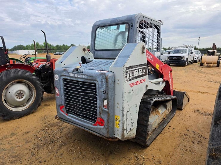2022-takeuchi-tl8r2-image-3