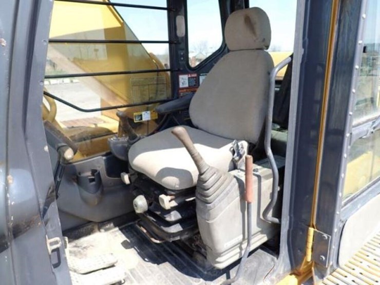2004-deere-270c-lc-image-18