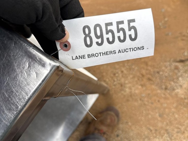 2233---2'-x-4'-stainless-table-image-6