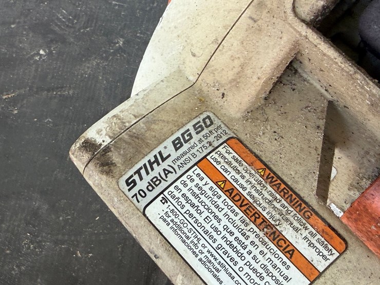 #6035-•-stihl-bg50-handheld-leaf-blower-image-7
