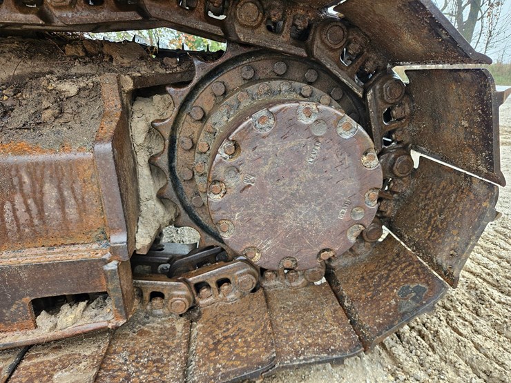 2010-deere-200d-lc-image-69