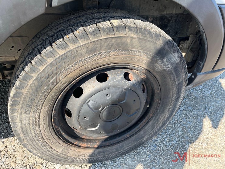 2019-ford-transit-image-12