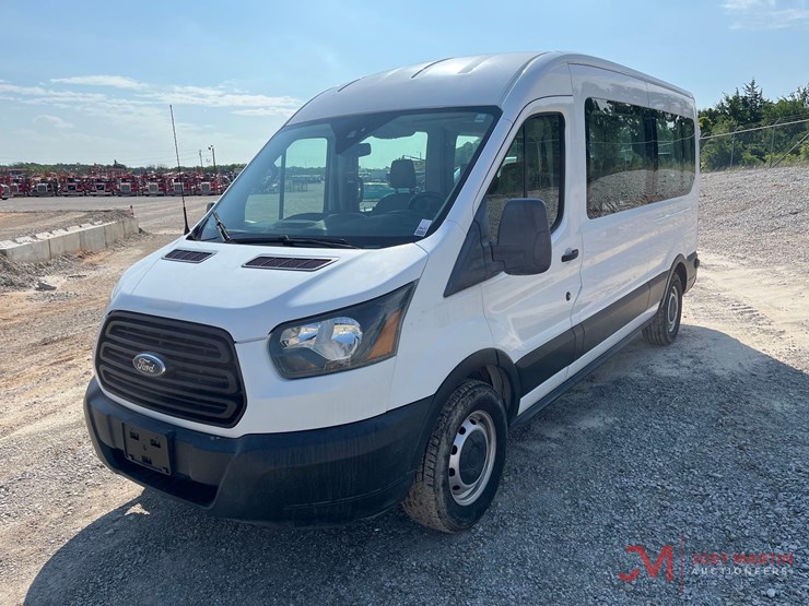 2019-ford-transit-image-4