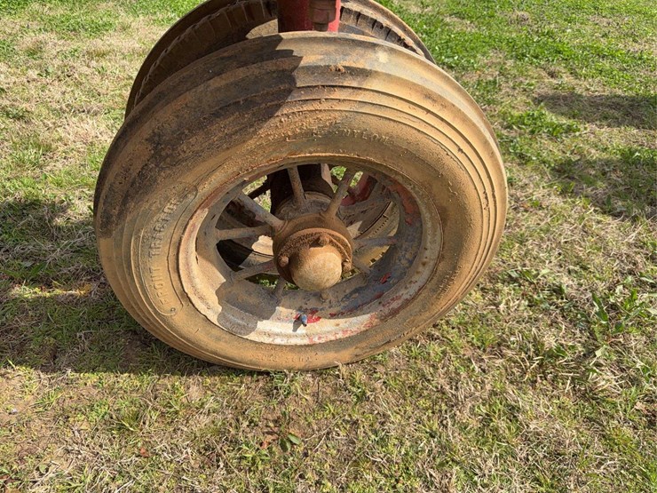 farmall-f-20-image-15