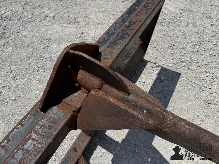 3-prong-bale-spear-image-10