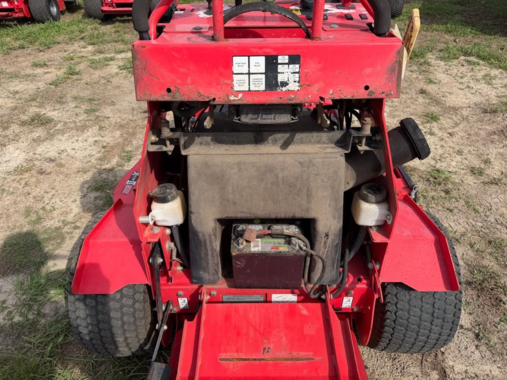 #6010-•-gravely-52"-pro-stance-52-zero-turn-lawnmower-image-13