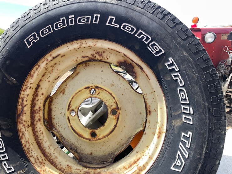 #2136-•-(1)-bfgoodrich-trailer-tire-image-4