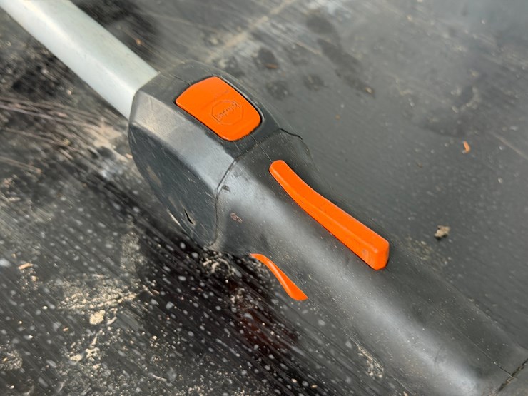 #6059-•-stihl-fc91-string-trimmer-image-5