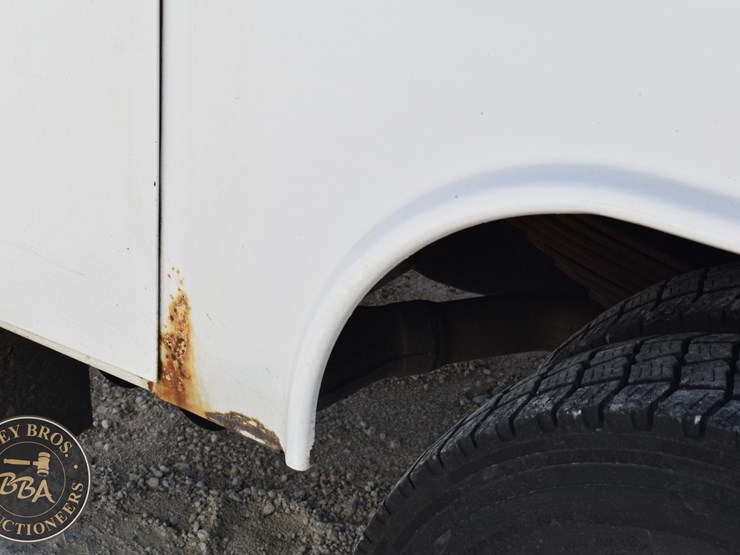 2017-ford-f550-xl-image-54