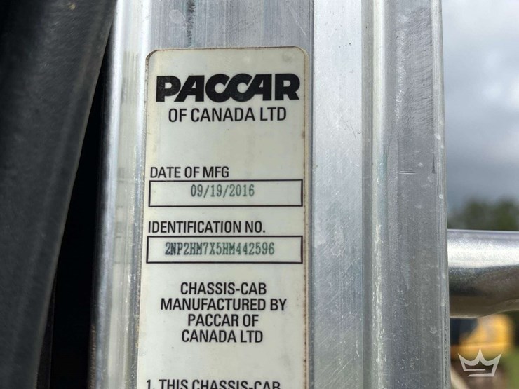 2017-peterbilt-337-image-6
