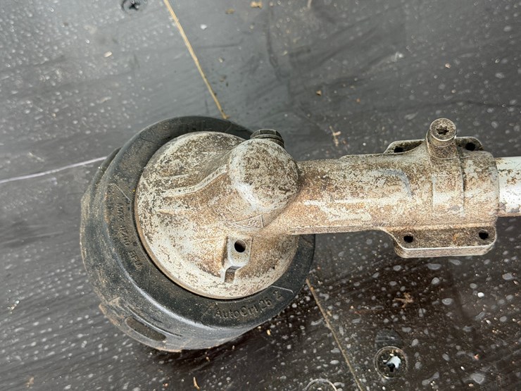#6047-•-stihl-string-trimmer-image-7