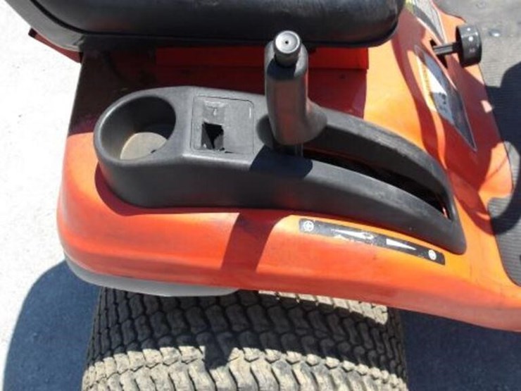 2013-kubota-t1880-image-17