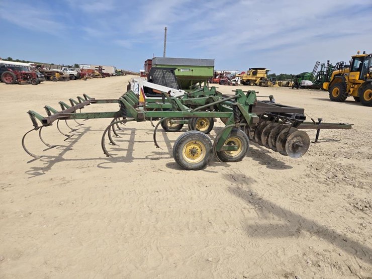 john-deere-1710a-image-9