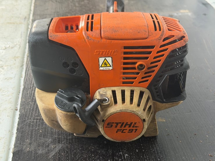 #6056-•-stihl-fc91-string-trimmer-image-2