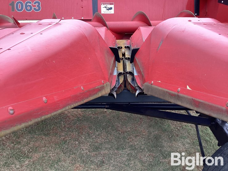 case-ih-1063-image-18