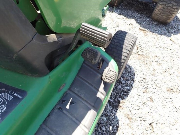 john-deere-lt166-image-11