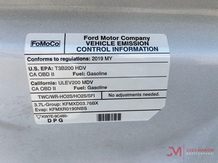 2019-ford-transit-image-16