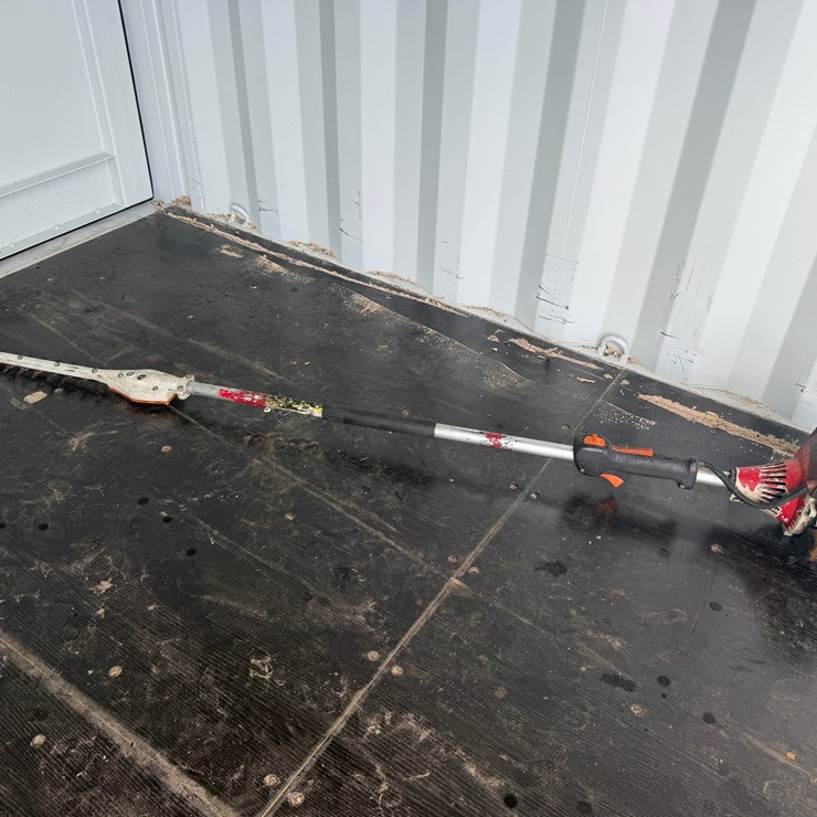 #6075 • STIHL FS90R 2.5' Hedge Trimmer