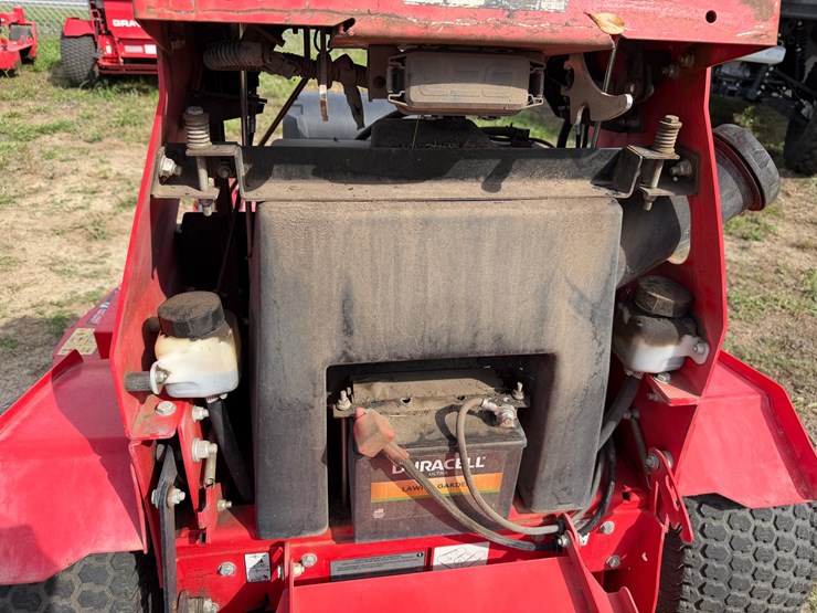 #6011-•-gravely-52"-pro-stance-52-zero-turn-lawnmower-image-15