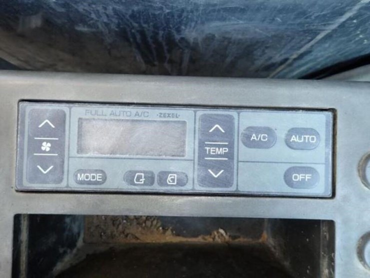 2004-deere-270c-lc-image-15