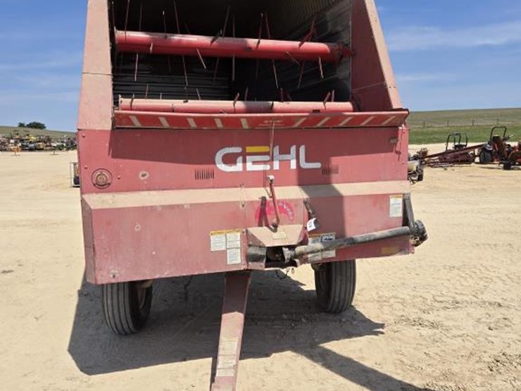 gehl-980-image-2