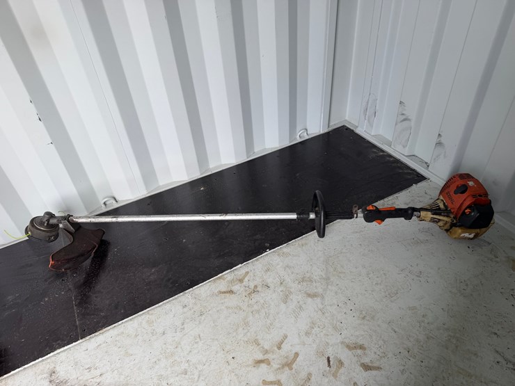#6051-•-stihl-string-trimmer-image-1