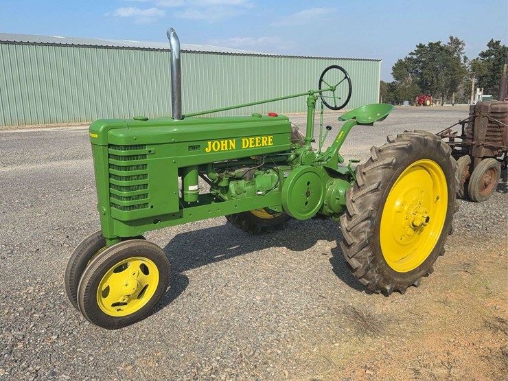 john-deere-h-image-1