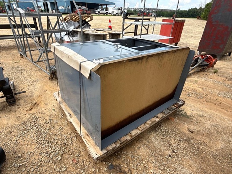 2243---rolling-metal-work-station-image-3