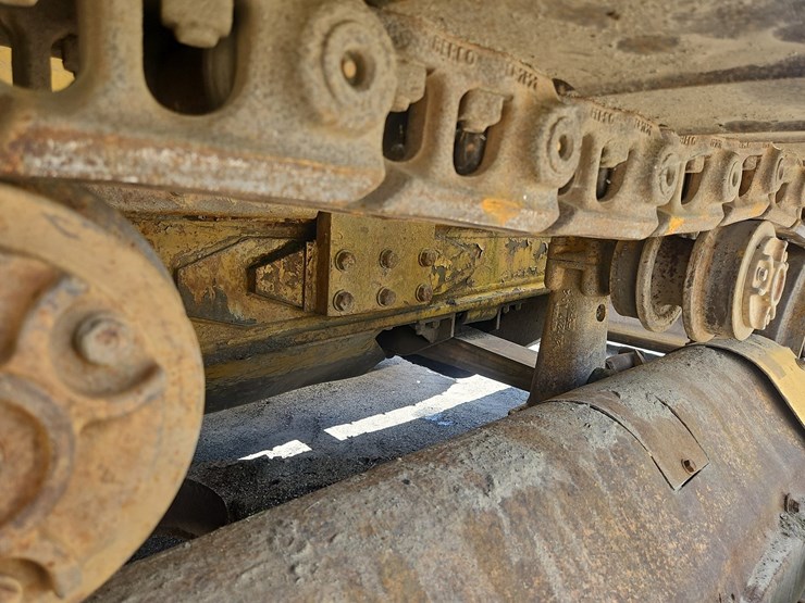 caterpillar-d5b-image-20