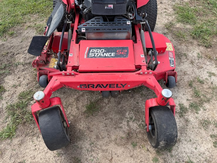 #6011-•-gravely-52"-pro-stance-52-zero-turn-lawnmower-image-4
