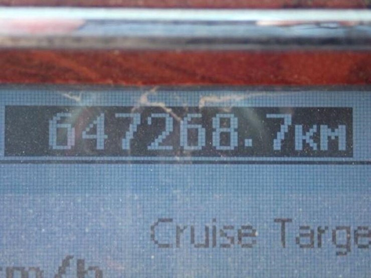 2015-mack-granite-gu813-image-12